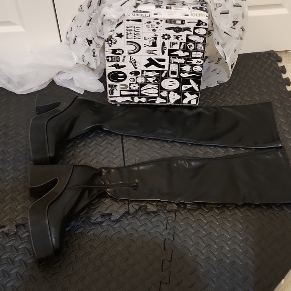 DAMAR PLATFORM THIGH HIGH BOOTS - Picture 1 of 9